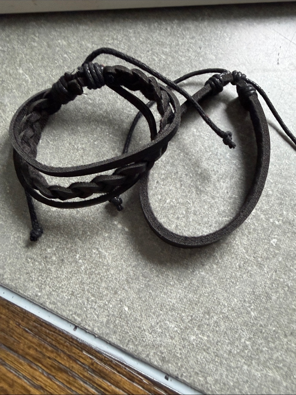 Adjustable Black Leather Braided Men's Bracelet - Unbranded